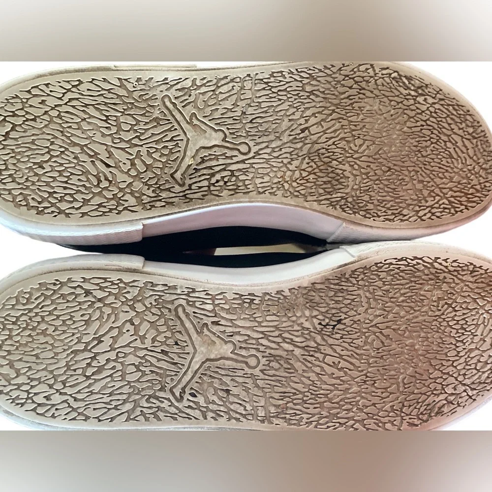 Men's Black Leather Low-Top Sneakers with Pink Sole